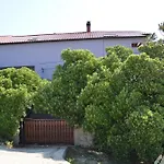 Smokvica Ii *