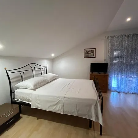Smokvica Ii *