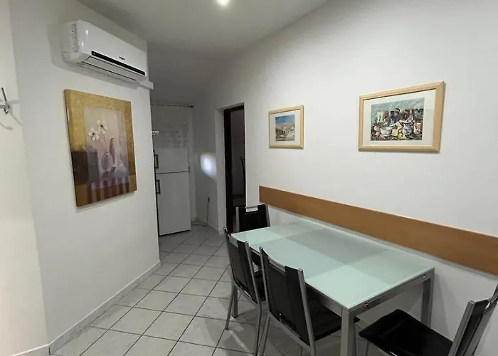 Smokvica Ii Apartman Povljana